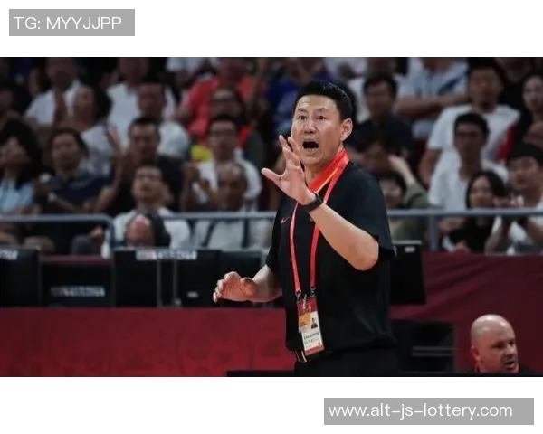 中国队倒在黎明前夜,李楠赛后如何应对连续失误的考验 中国队倒在黎明前夜,李楠赛后如何应对连续失误的考验