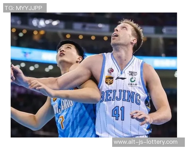 卫冕冠军客场惨败首钢李秋平：赛季最差比赛之一