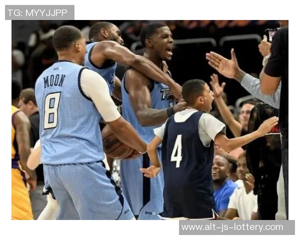 对手无奈摇头?单打乔在Big3联赛超神四分绝杀! 对手无奈摇头?单打乔在Big3联赛超神四分绝杀!