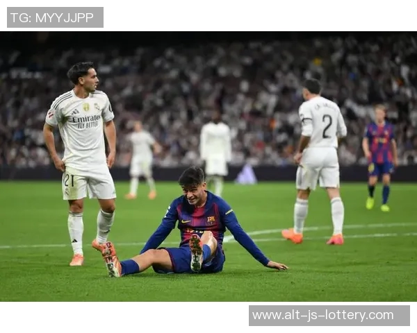 世体:巴萨将面临密集赛程挑战,弗里克仍需解决中卫组合问题