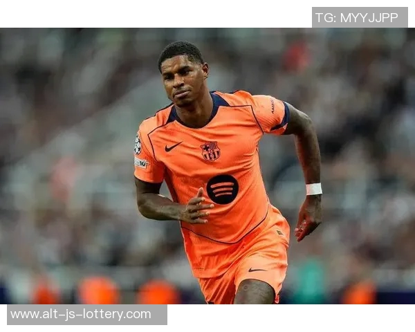 欧冠客战纽卡破门，拉什福德攻入巴萨生涯首球